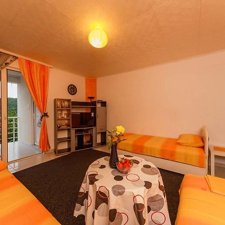 Apartmani Marija Сутоморе Экстерьер фото